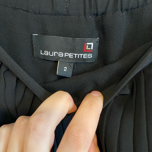 Pleated Black Skirt - Picture 4 of 4